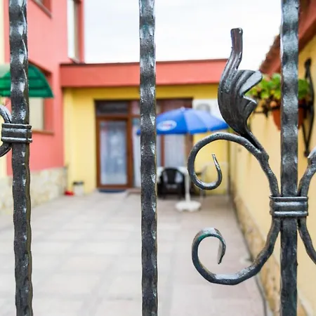 Hotel Family Kavrakovi 3*